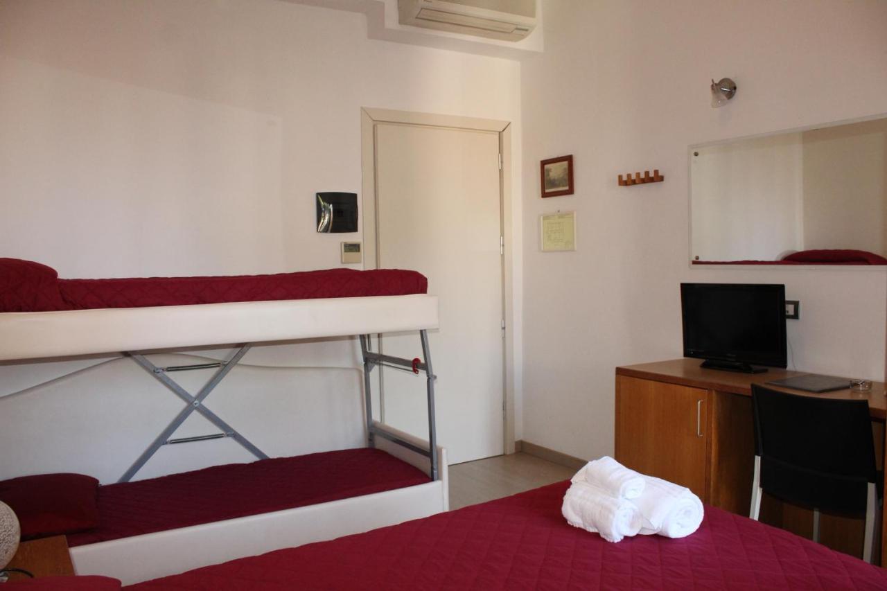 Hotel Morolli Rimini Dış mekan fotoğraf