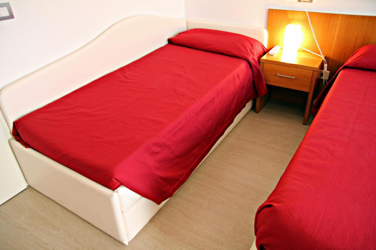 Hotel Morolli Rimini Dış mekan fotoğraf