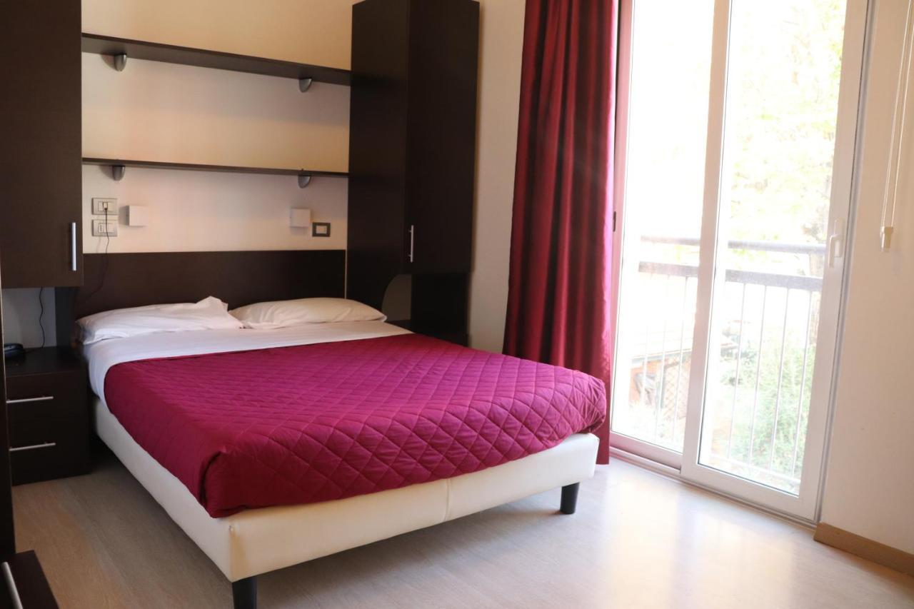 Hotel Morolli Rimini Dış mekan fotoğraf