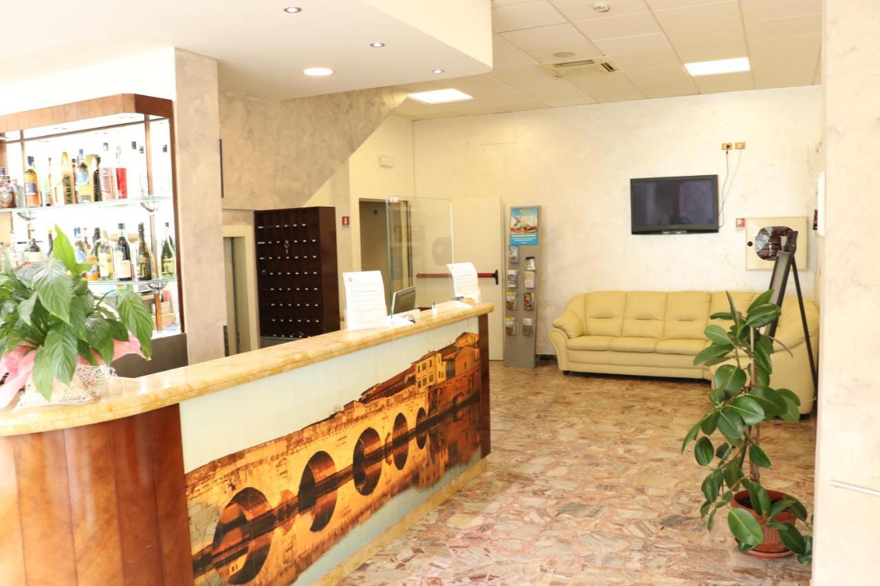 Hotel Morolli Rimini Dış mekan fotoğraf