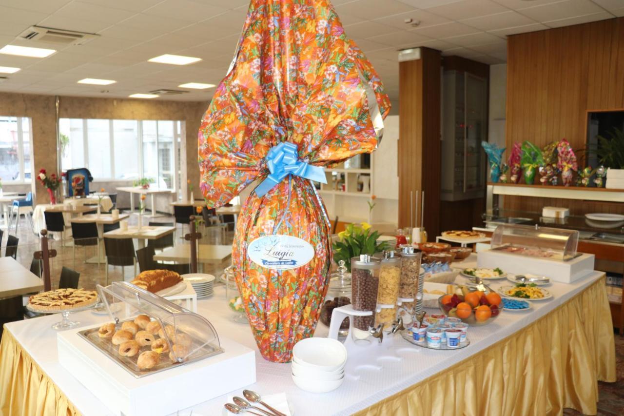 Hotel Morolli Rimini Dış mekan fotoğraf
