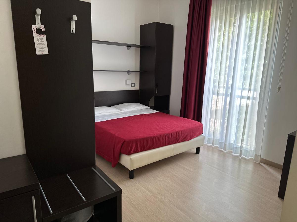 Hotel Morolli Rimini Dış mekan fotoğraf