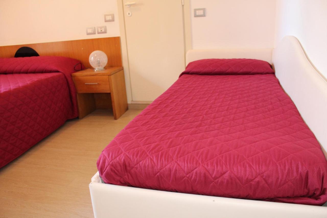 Hotel Morolli Rimini Dış mekan fotoğraf