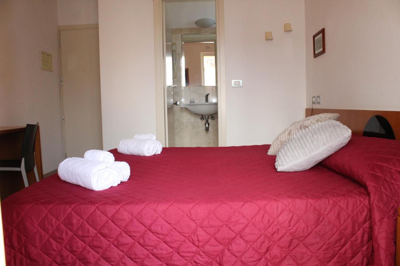 Hotel Morolli Rimini Dış mekan fotoğraf