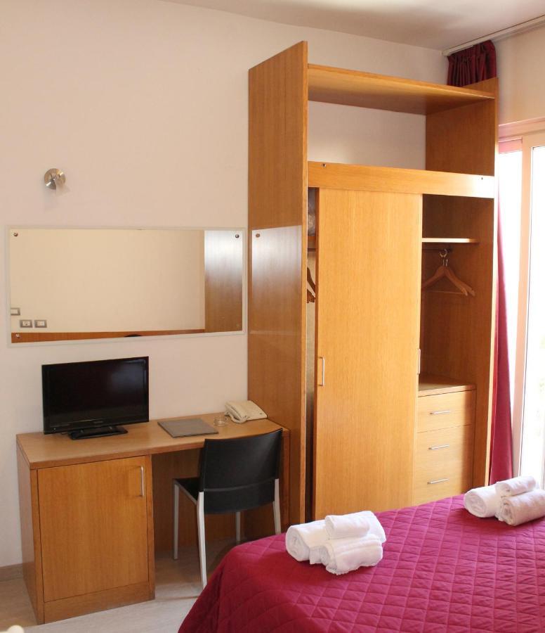 Hotel Morolli Rimini Dış mekan fotoğraf